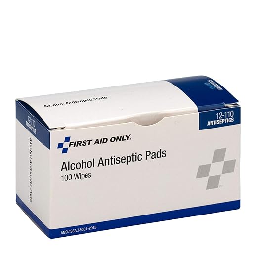 First Aid Only 12-110 Alcohol Wipes, Individually Wrapped, 100 Per Box - Image 3