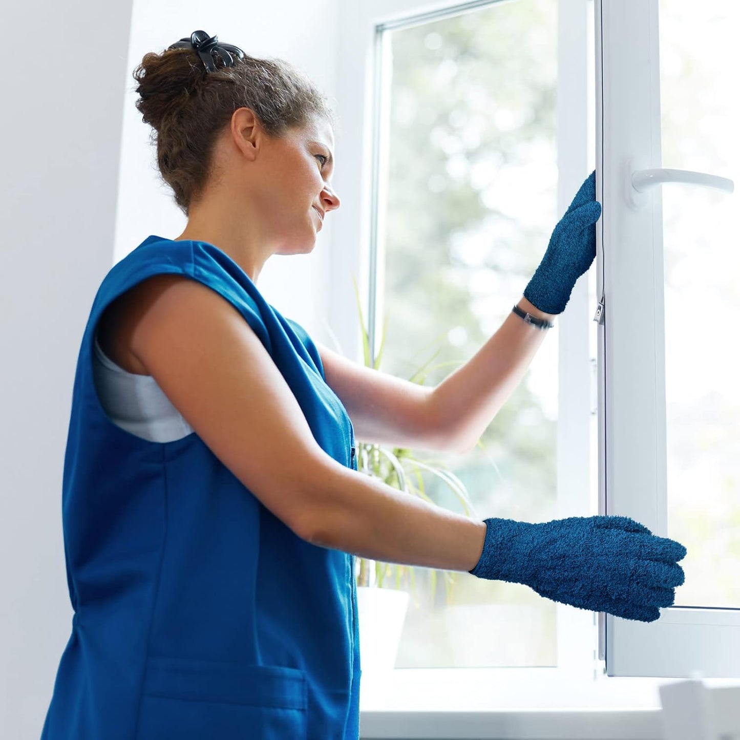 Patelai 3 Pairs Microfiber Plant Dusting Gloves Leaf Cleaning Gloves for Indoor Plants, Blinds, Furniture, House (Small,Black, Navy, Yellow)