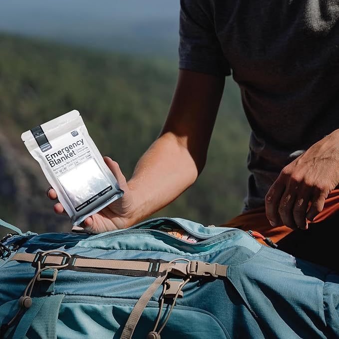 Altland 50 Pack of Emergency Blankets - Image 4
