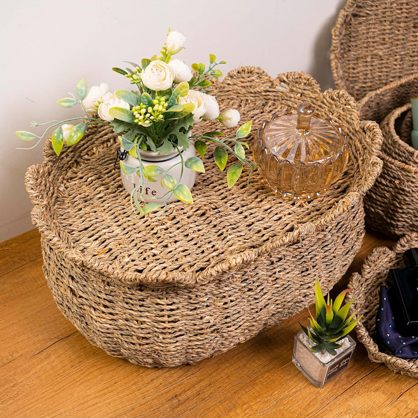 KOLWOVEN Set of 3 Wicker Storage Baskets with Lid - Decorative Handwoven Rattan Baskets for Organizing, Small Hyacinth Storage Boxes with Scalloped Edges, Natural Woven Storage Bins with Lids