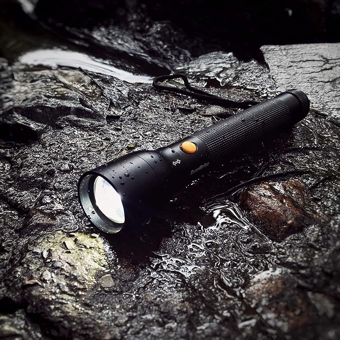 EverBrite Ultra Bright Tactical Flashlight, 900 Lumen Zoomable Adjustable Focus - Image 4